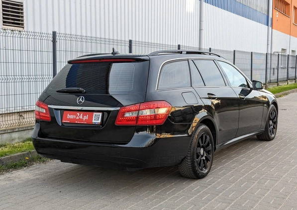 Mercedes-Benz Klasa E cena 29900 przebieg: 250000, rok produkcji 2010 z Zawiercie małe 137